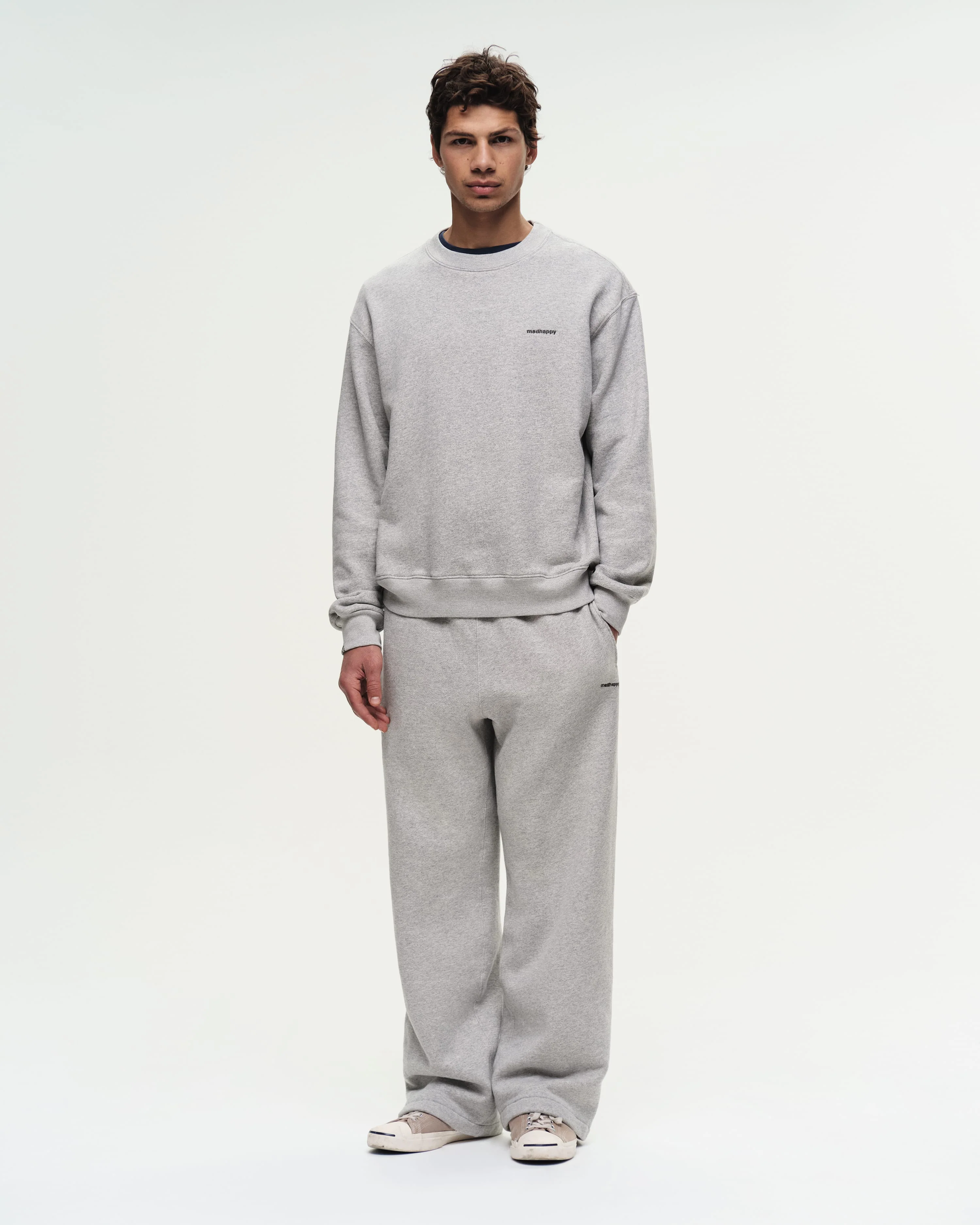 1012-classics-fleece-straight-sweatpant-1.webp