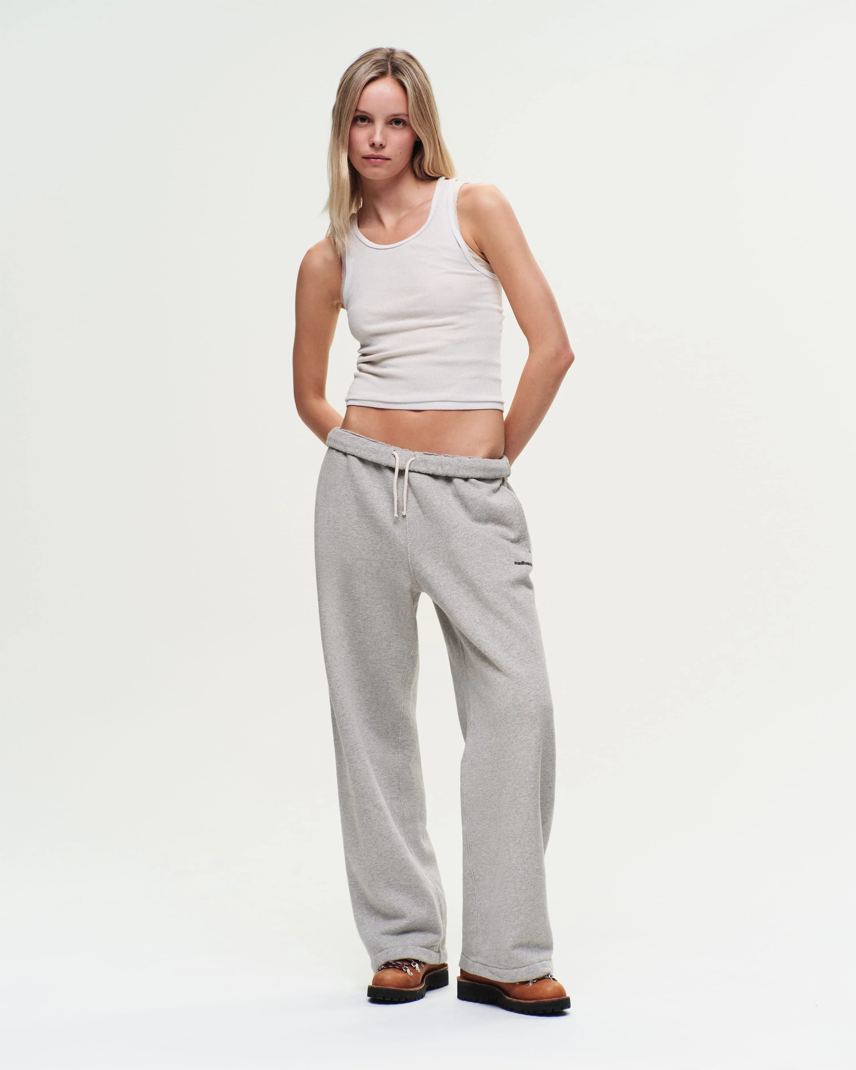 1012-classics-fleece-straight-sweatpant-1.webp