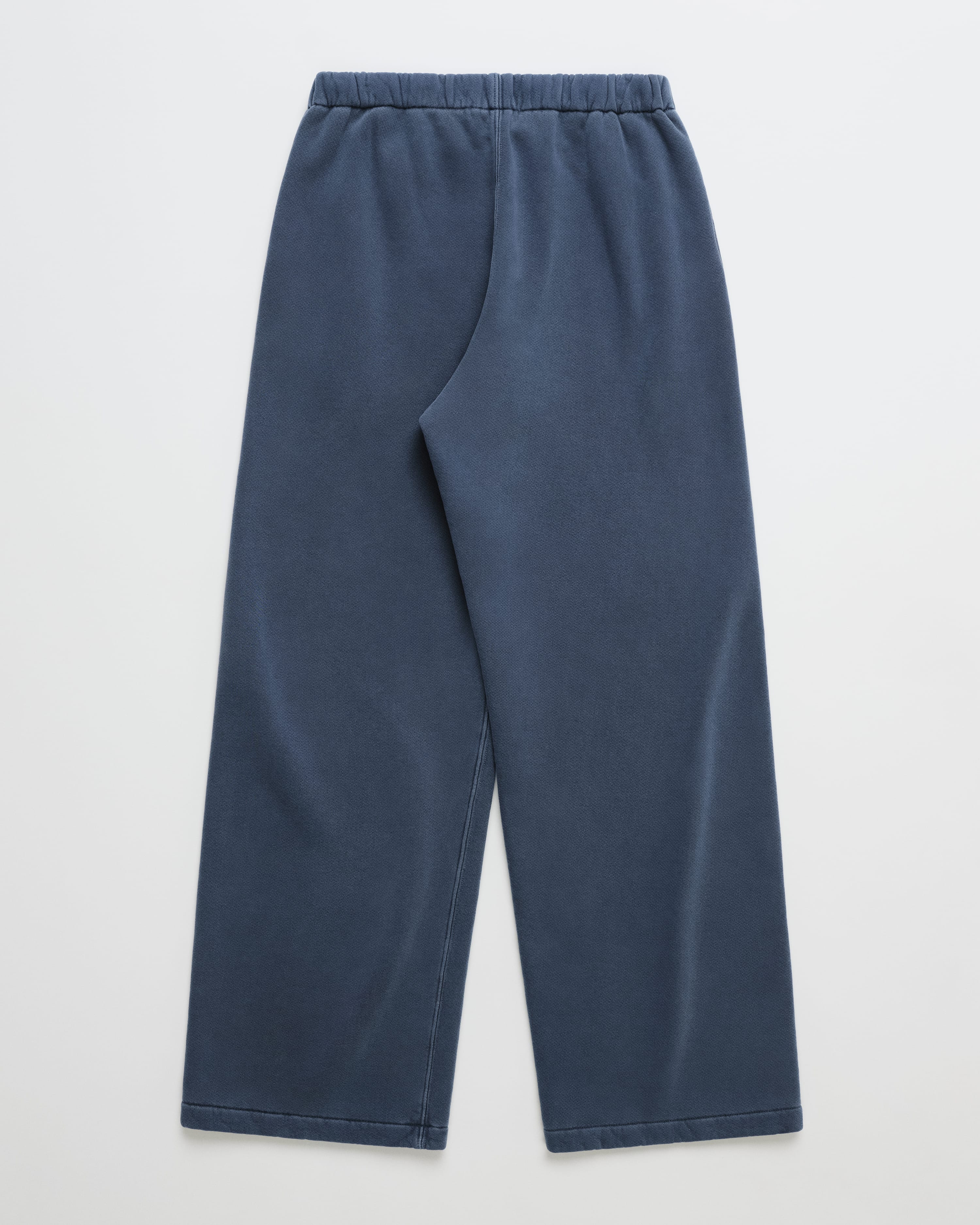 1119-classics-fleece-straight-sweatpant-1.webp