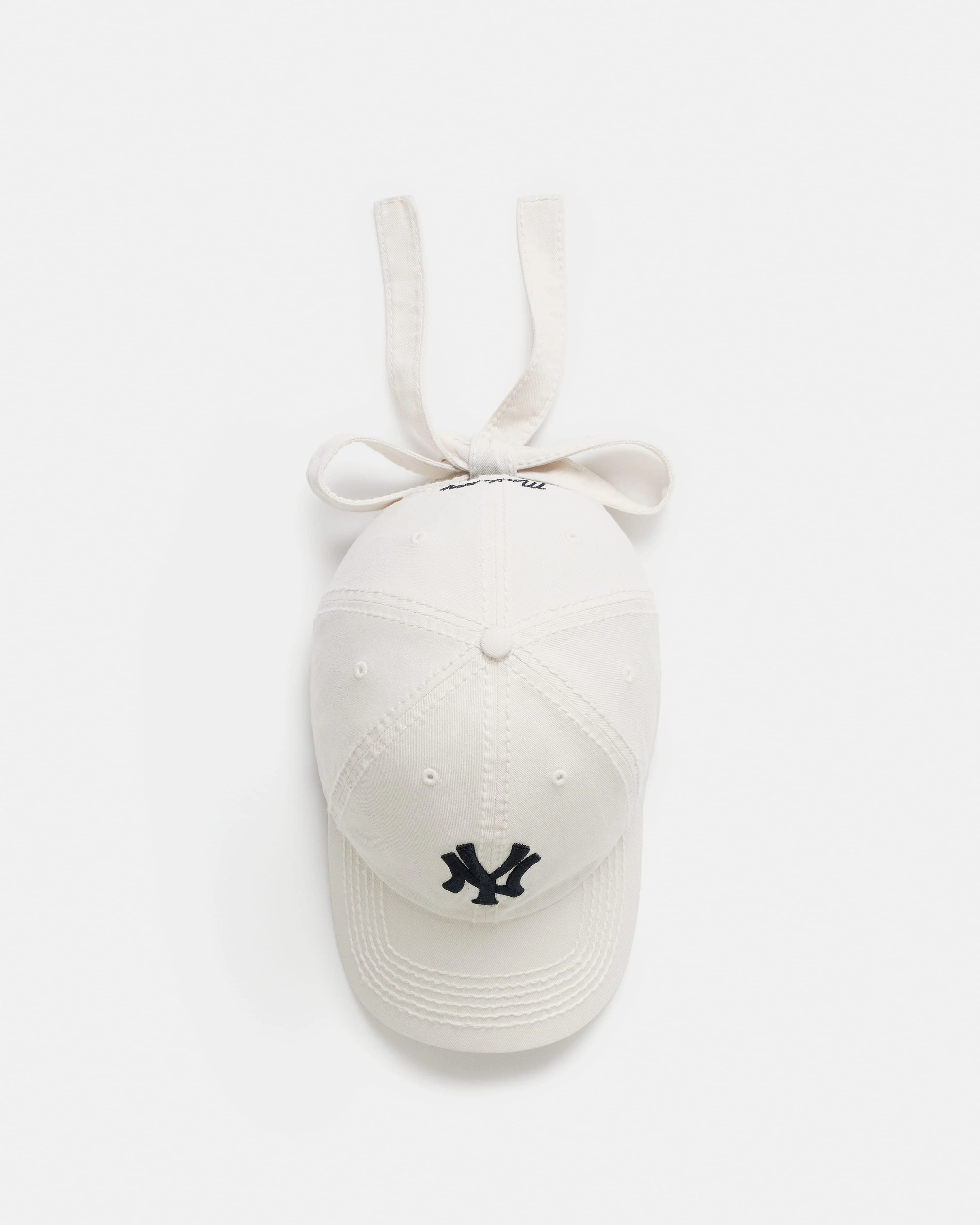 Yankees Washed Bowtie Hat