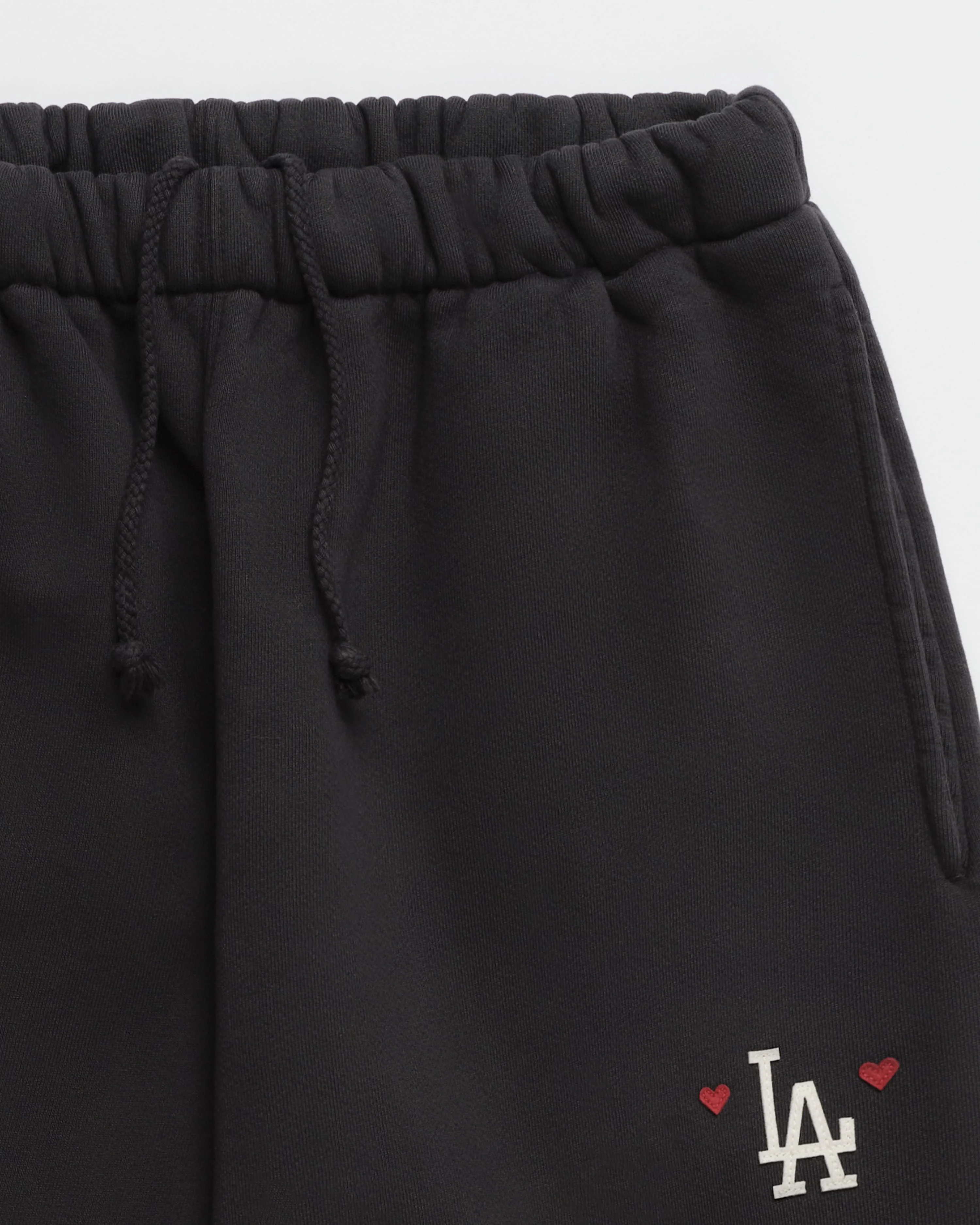 2415-dodgers-heart-fleece-sweatpant-1.webp