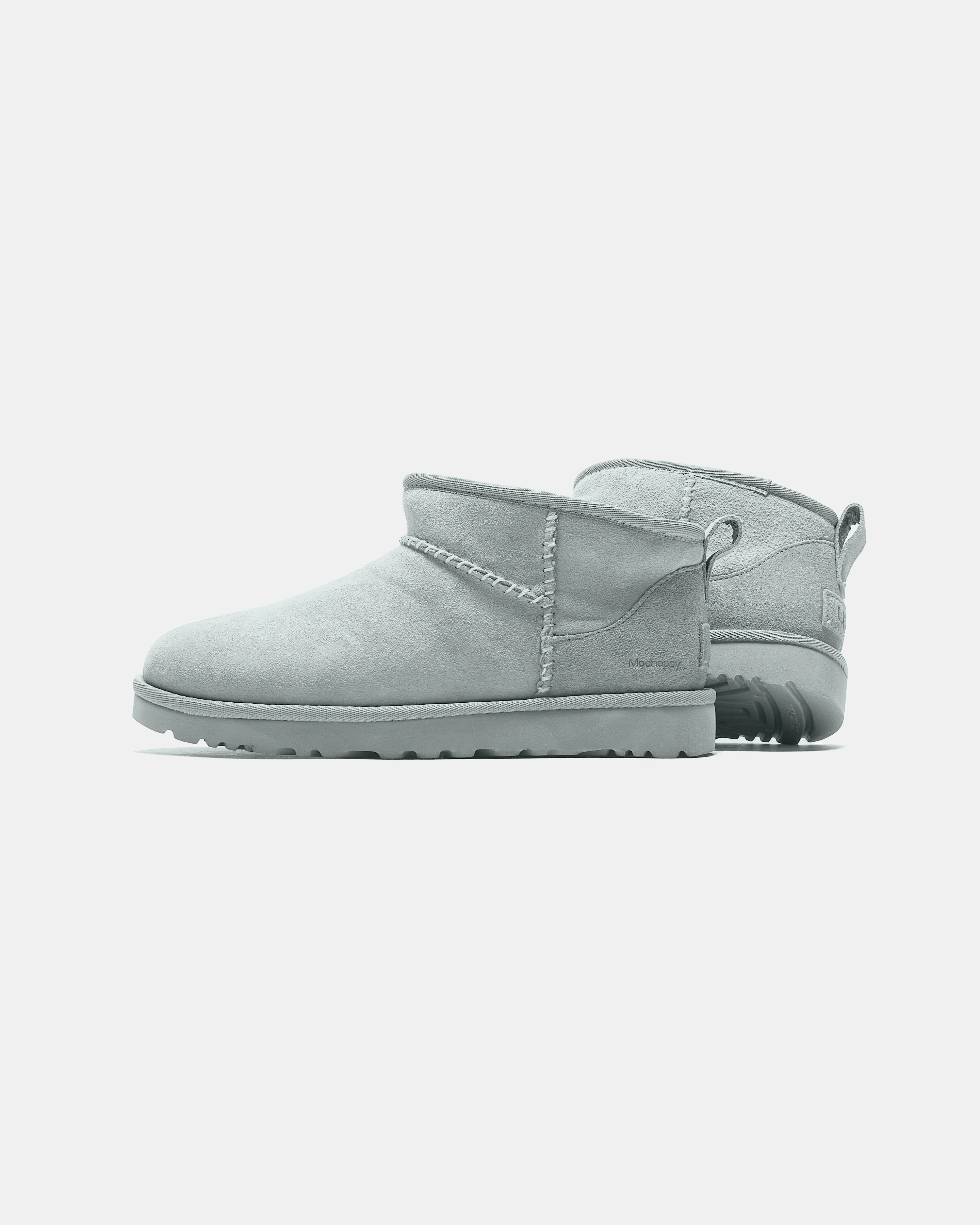 4307-ugg-classic-ultra-mini-1.webp