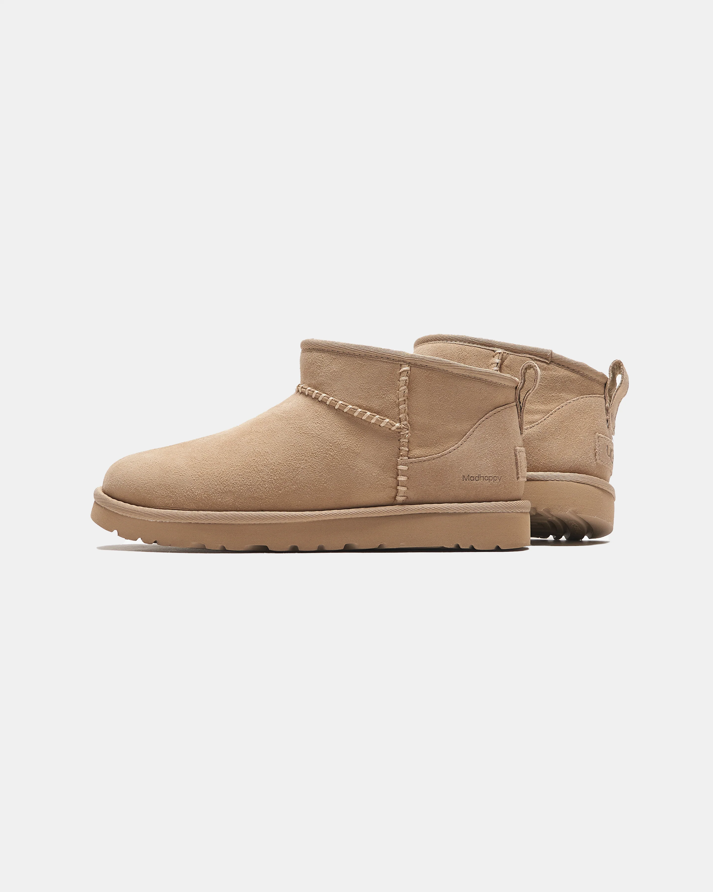 4307-ugg-classic-ultra-mini-1.webp