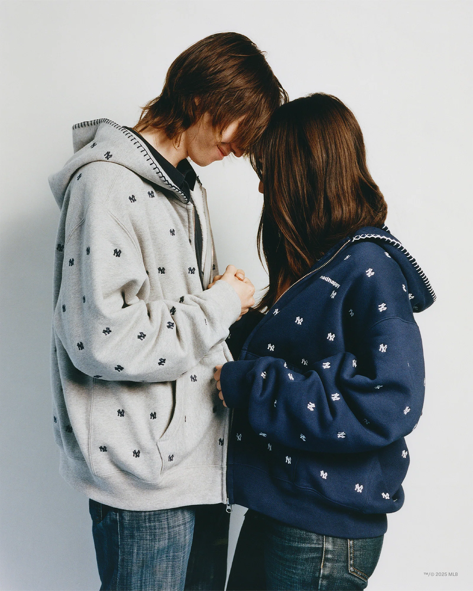 4497-yankees-all-over-embroidered-fleece-zip-up-1.jpg