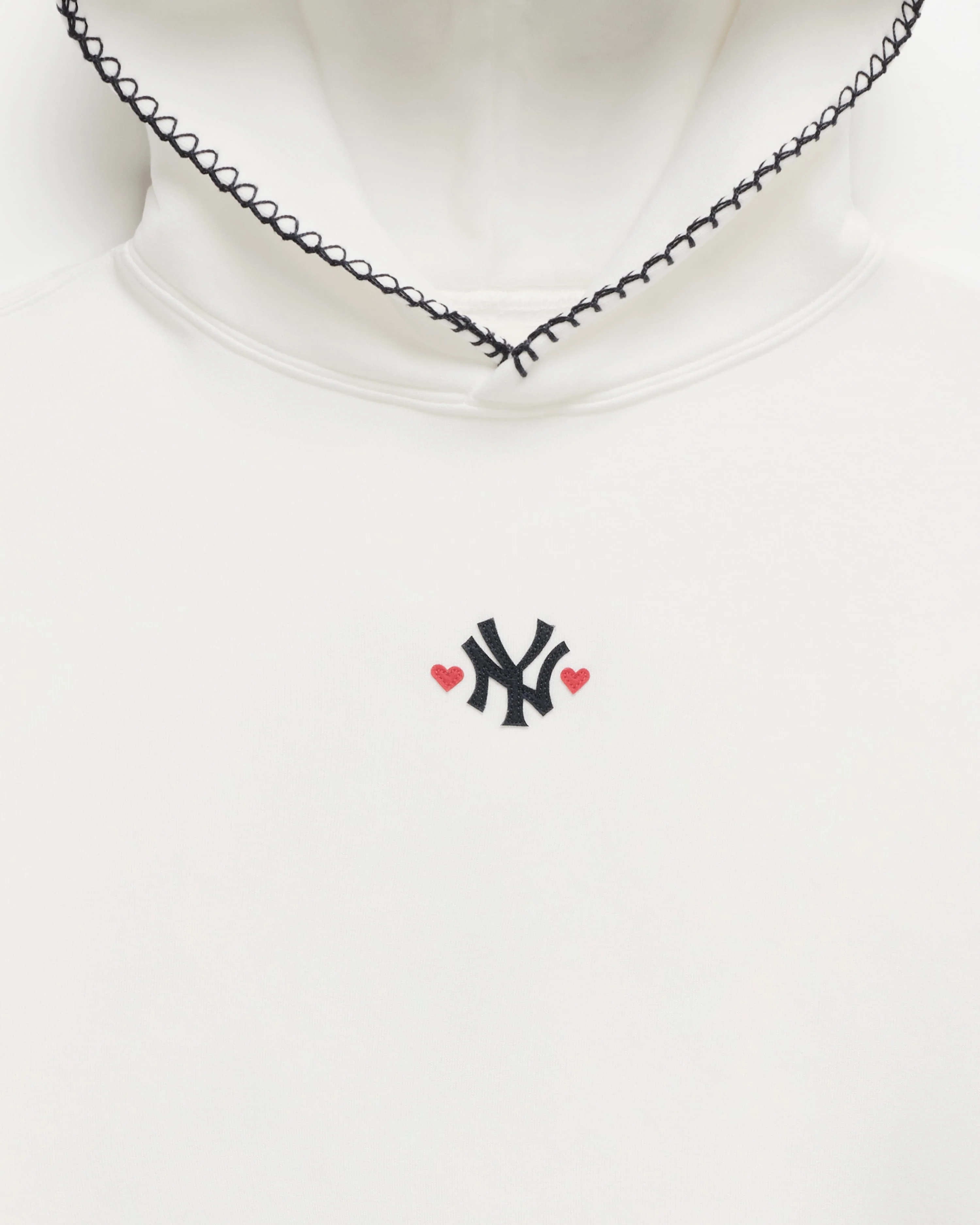 4560-yankees-heart-fleece-hoodie-1.webp
