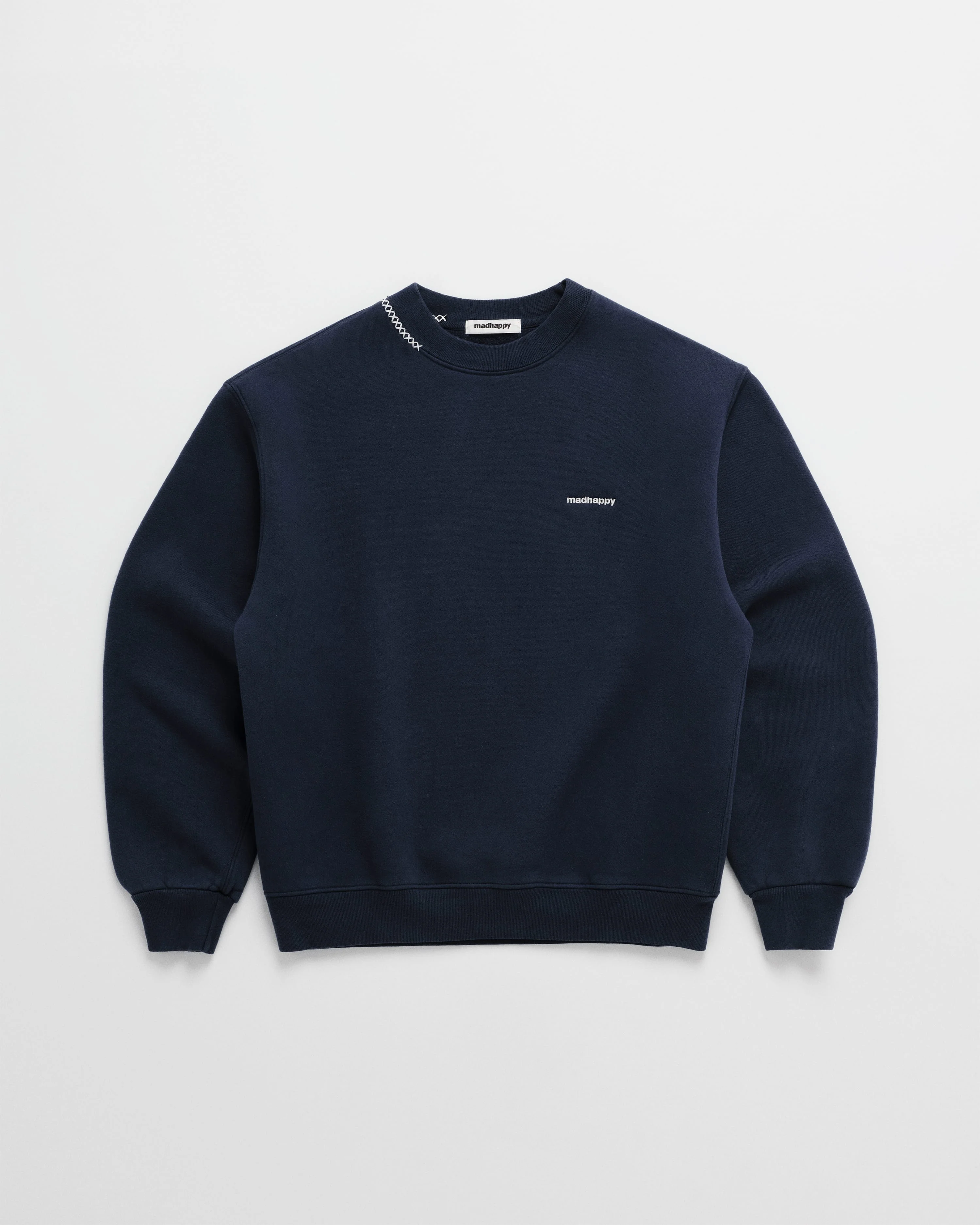 774-classics-fleece-crewneck-1.webp