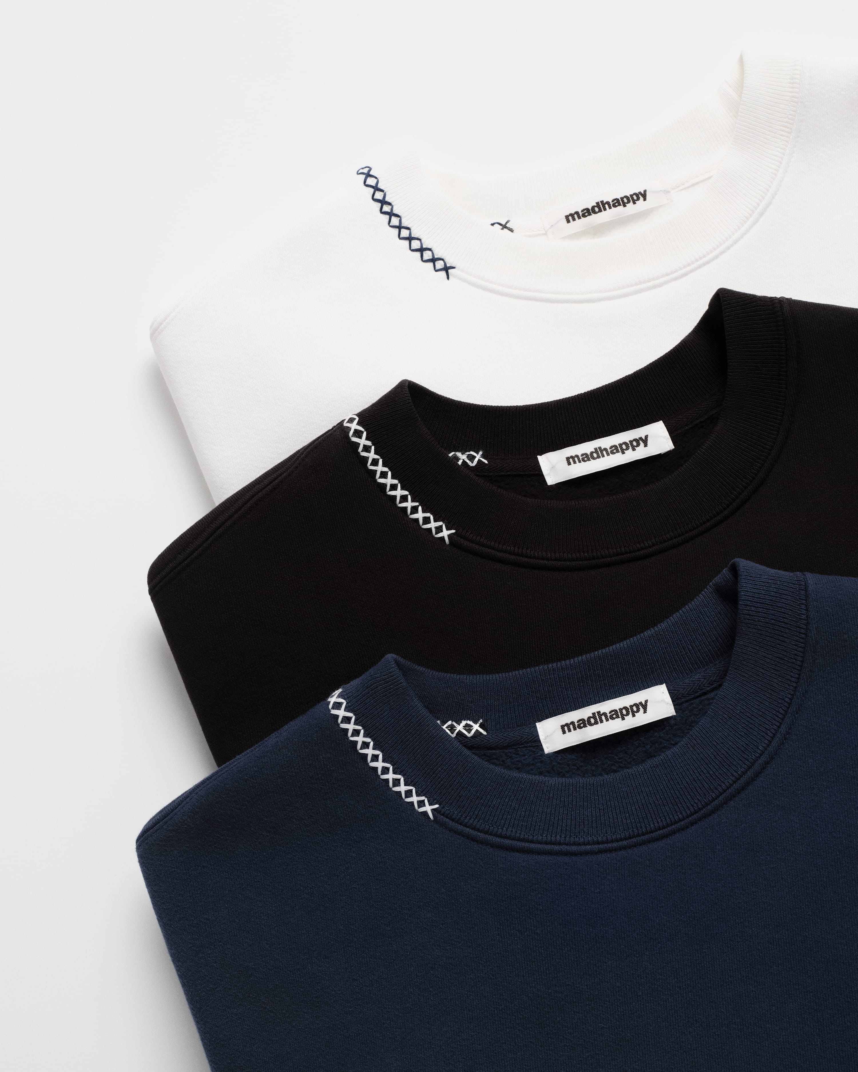 774-classics-fleece-crewneck-1.webp